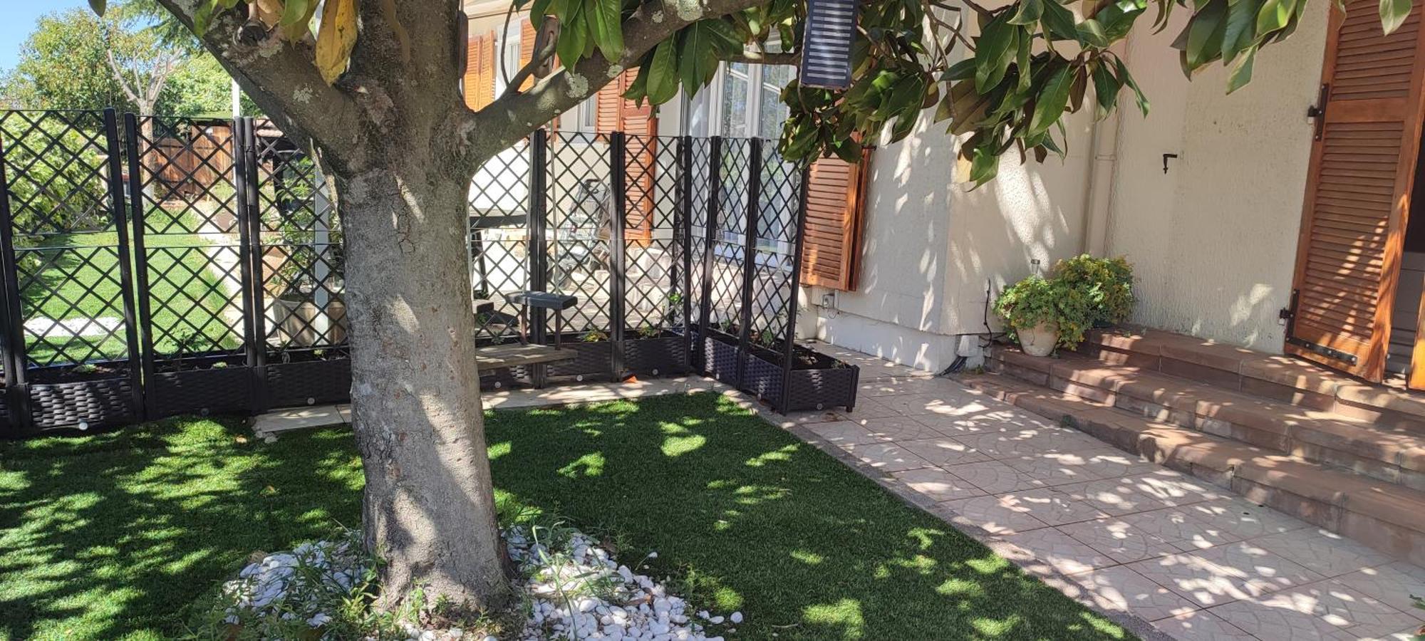 Maison T2 Avec Petit Jardin Dans Impasse Calme Baillargues Exterior photo